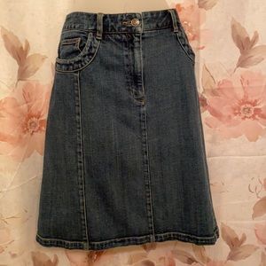 Talbots denim skirt. Size 16.